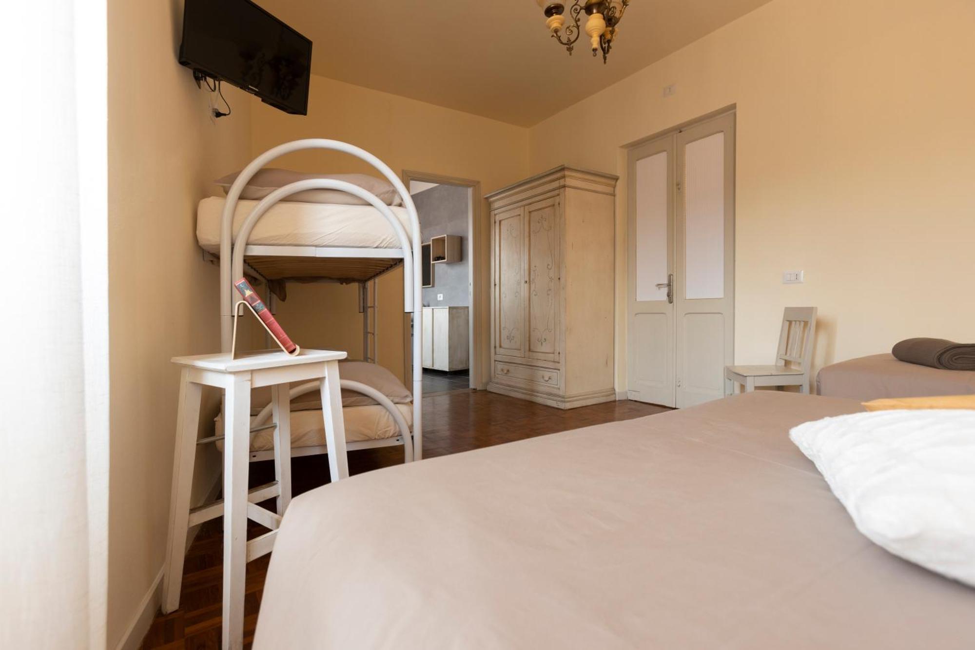 La Favola Hotel Soriso Luaran gambar