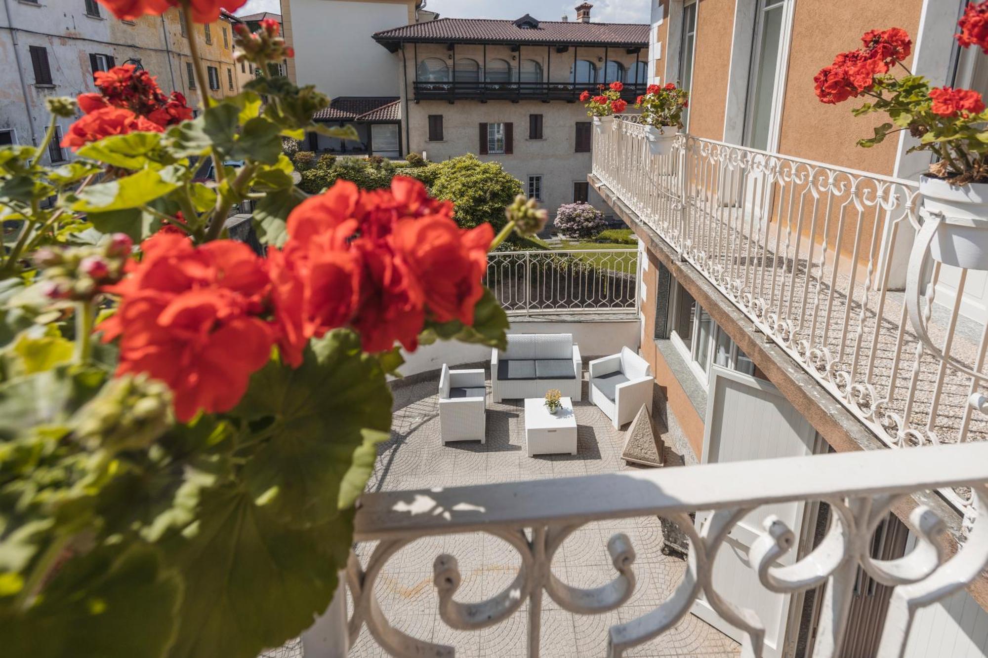 La Favola Hotel Soriso Luaran gambar